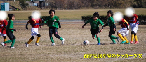 西伊豆我が家のサッカー少女