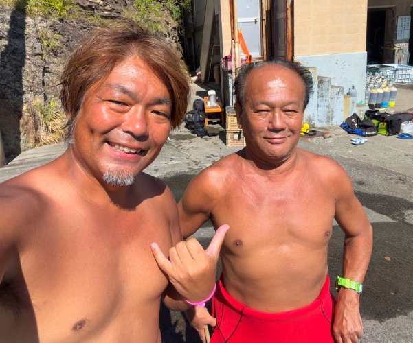 西伊豆ダイビング・雲見でファンダイビングを楽しむ様子